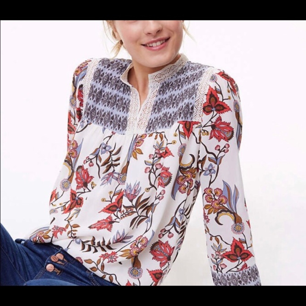 🌸LOFT women’s long sleeve floral blouse🌺